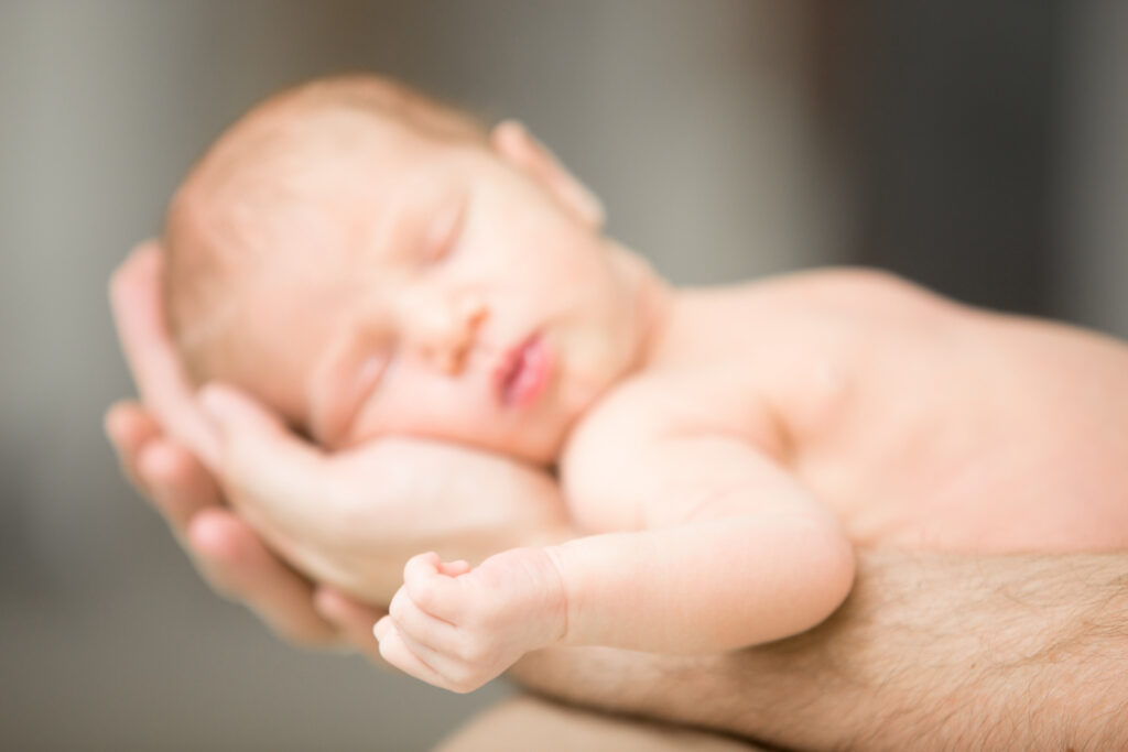 bebe prematuro durmiendo